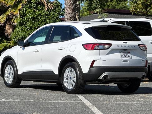 Certified 2022 Ford Escape SE FWD image 6