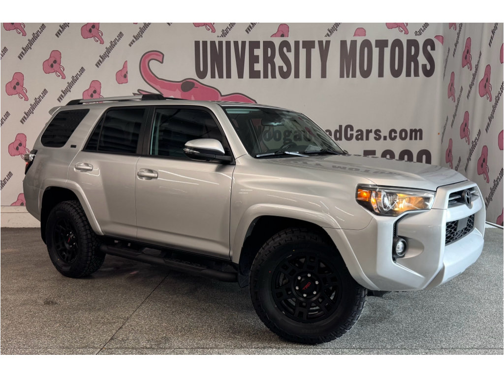 Used 2023 Toyota 4Runner SR5 Premium w/ Moonroof Package RWD image 2
