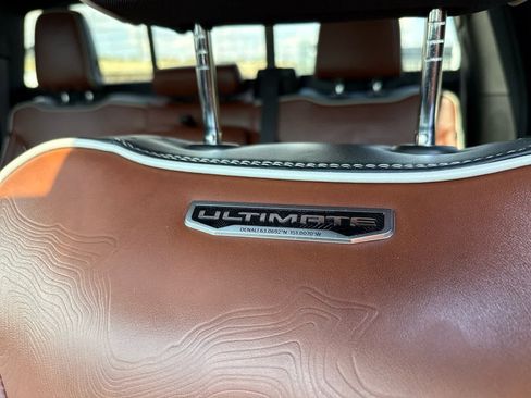 Used 2024 GMC Sierra 3500 Denali Ultimate image 14