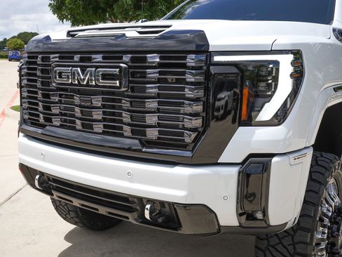 Used 2026 GMC Sierra 3500 Denali Ultimate AWD/4WD image 29