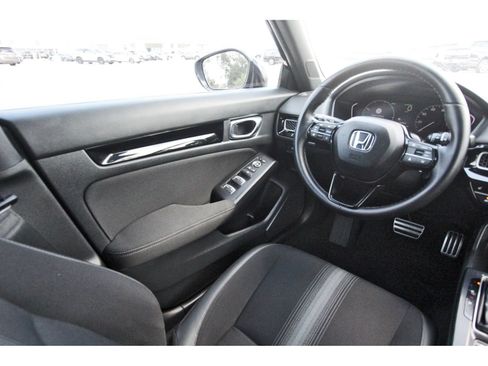 Used 2025 Honda Civic Sport image 9