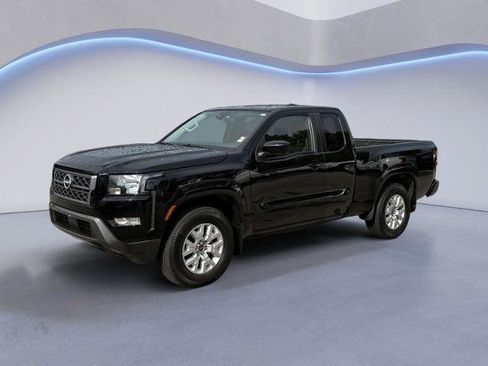 Certified 2022 Nissan Frontier SV image 1
