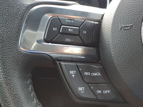 Used 2022 Ford Mustang Coupe RWD image 7