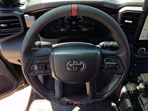 Used 2025 Toyota Tundra TRD Pro AWD/4WD image 19
