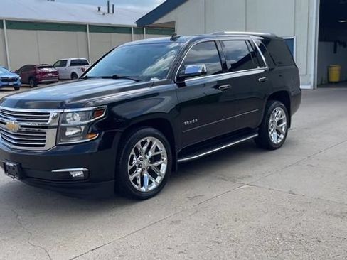 Used 2018 Chevrolet Tahoe Premier AWD/4WD image 4