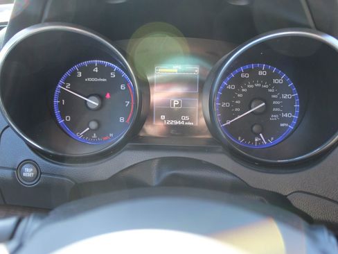 Used 2016 Subaru Outback 2.5i Limited w/ Popular Package #4 image 27