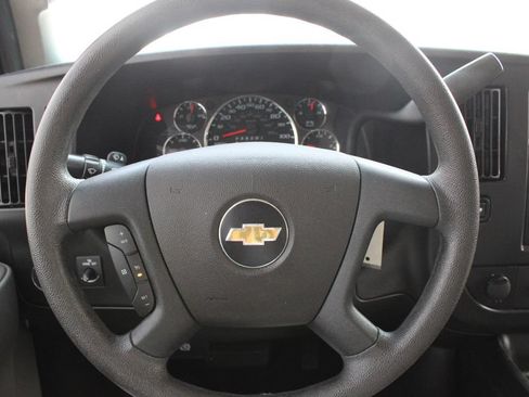 Used 2022 Chevrolet Express 2500 w/ Driver Convenience Package RWD image 12
