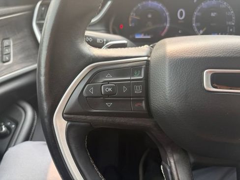 Used 2021 Jeep Grand Cherokee L Limited AWD/4WD image 46