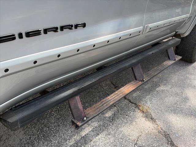 Used 2020 GMC Sierra 1500 SLT w/ SLT Premium Package AWD/4WD image 18