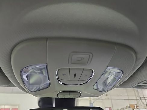 Used 2022 Jeep Compass Limited w/ Elite Group AWD/4WD image 23