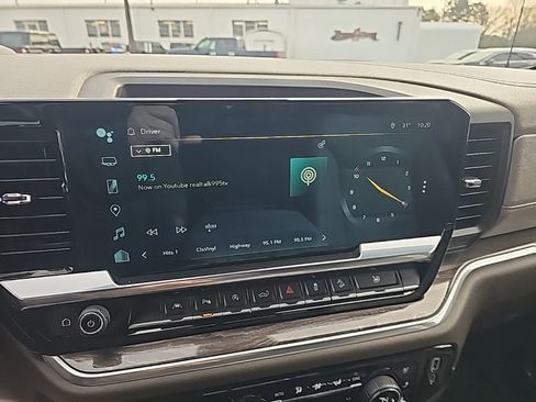 Used 2023 Chevrolet Silverado 1500 LTZ image 15