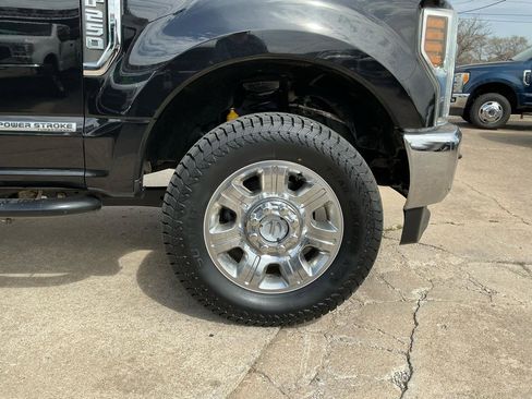 Used 2019 Ford F250 Lariat w/ Camper Package AWD/4WD image 16