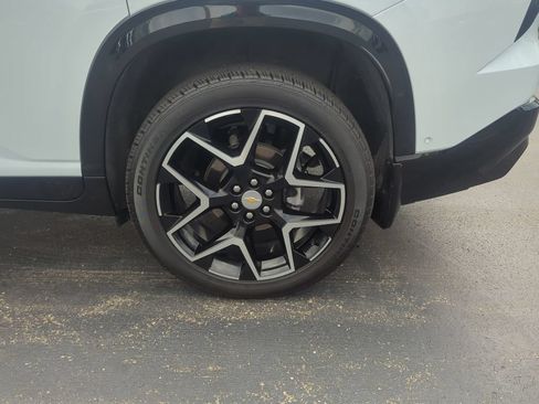 Certified 2026 Chevrolet Traverse High Country AWD/4WD image 12