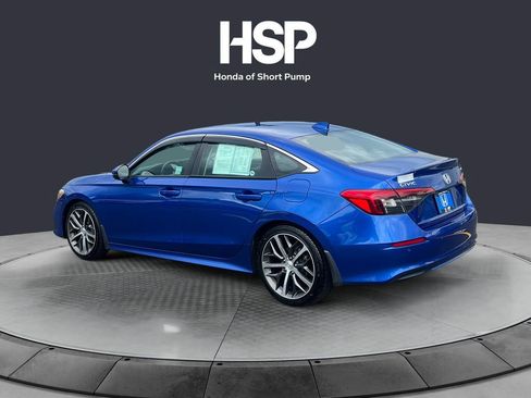 Used 2022 Honda Civic Touring image 3