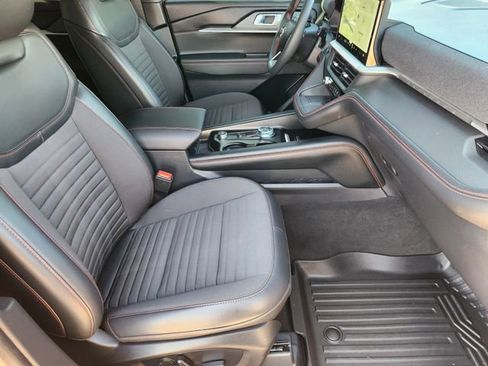 Used 2025 Ford Explorer ST-Line w/ Premium Package image 14