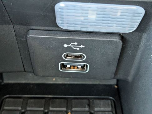 Certified 2025 Lincoln Aviator Reserve image 26