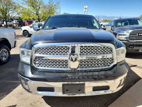 Used 2017 RAM 1500 Laramie w/ Convenience Group AWD/4WD image 2