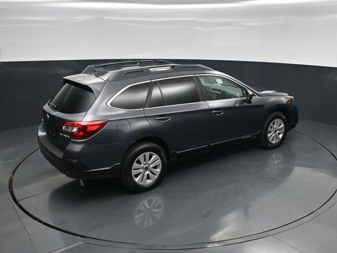 Used 2019 Subaru Outback 2.5i Premium AWD/4WD image 34