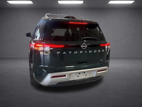 Used 2022 Nissan Pathfinder SL FWD image 16