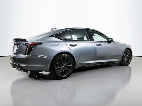 Used 2021 Cadillac CT5 V w/ Premium Package image 4