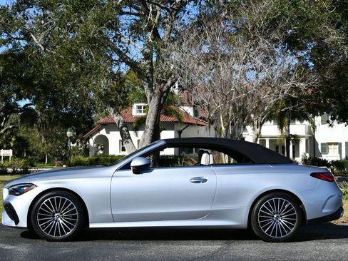 Used 2024 Mercedes-Benz CLE 450 4MATIC Cabriolet image 34