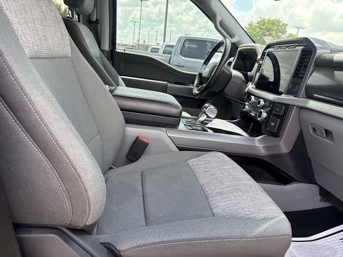 Used 2023 Ford F150 Lightning XLT AWD/4WD image 23
