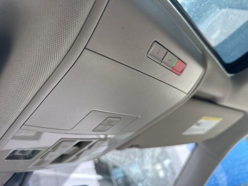 Used 2021 Volkswagen Atlas SE w/ Panoramic Sunroof Package image 9