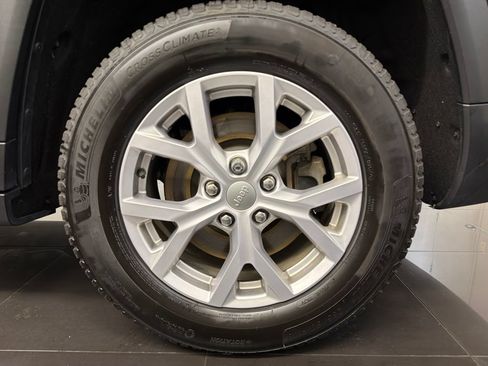 Used 2022 Jeep Grand Cherokee L Limited w/ Trailer Tow Group (B) AWD/4WD image 7