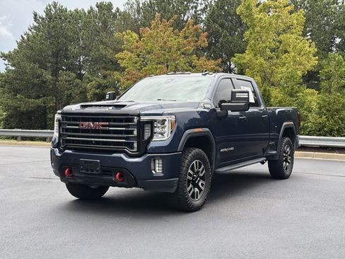 Used 2022 GMC Sierra 2500 AT4 w/ AT4 Premium Plus Package AWD/4WD image 13