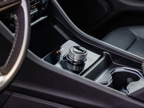 New 2025 Jeep Grand Cherokee Limited w/ Black Appearance Package image 21