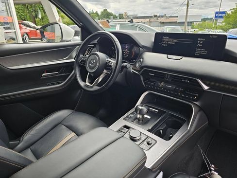 Used 2024 MAZDA CX-90 Plug-In Hybrid w/ Premium Plus AWD/4WD image 11