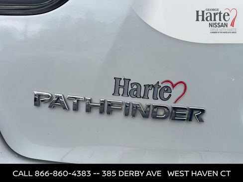 Used 2015 Nissan Pathfinder Platinum w/ Family Entertainment Package image 19