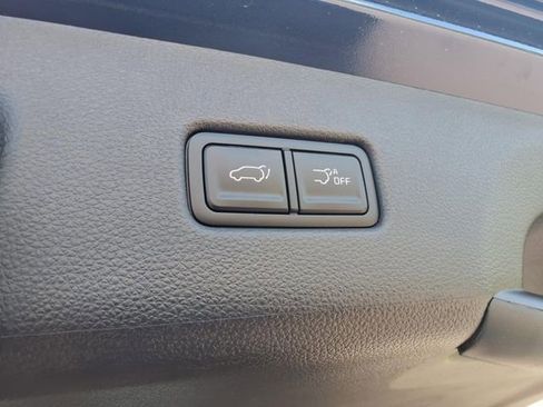 New 2026 Kia Carnival EX image 24