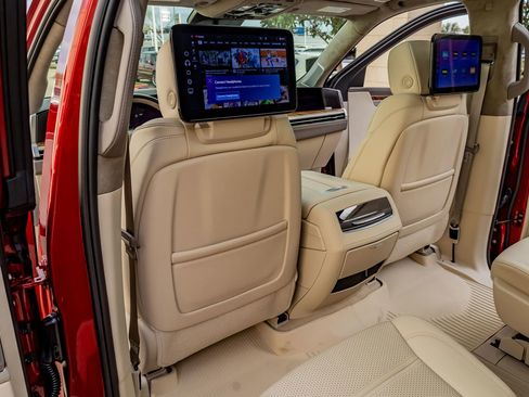 Used 2025 Cadillac Escalade Sport Platinum w/ LPO, Floor Liner Package image 35