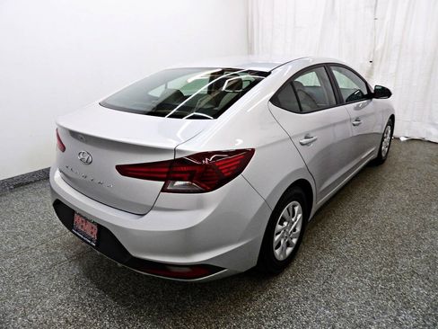 Used 2019 Hyundai Elantra SE FWD image 6