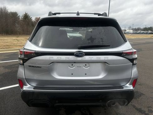 Used 2025 Subaru Forester Limited w/ Popular Package #2 image 5