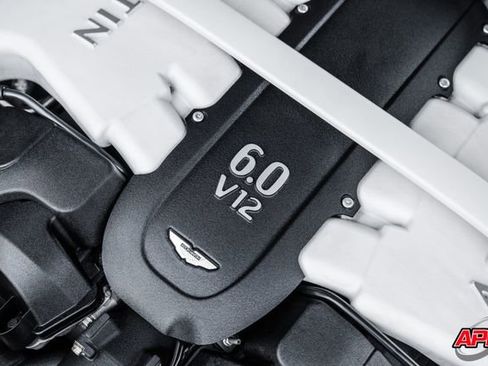 Used 2016 Aston Martin Vanquish Volante image 97