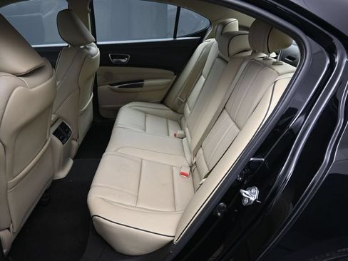 Used 2018 Acura TLX V6 w/ Technology Package FWD image 22