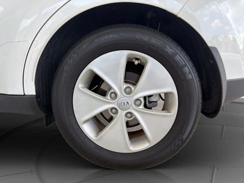 Used 2016 Kia Soul FWD image 25