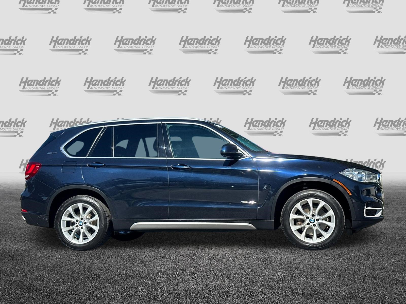 Used 2018 BMW X5 xDrive40e w/ Driving Assistance Package AWD/4WD image 3