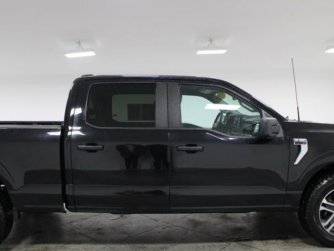 Used 2022 Ford F150 XLT w/ Trailer Tow Package image 11