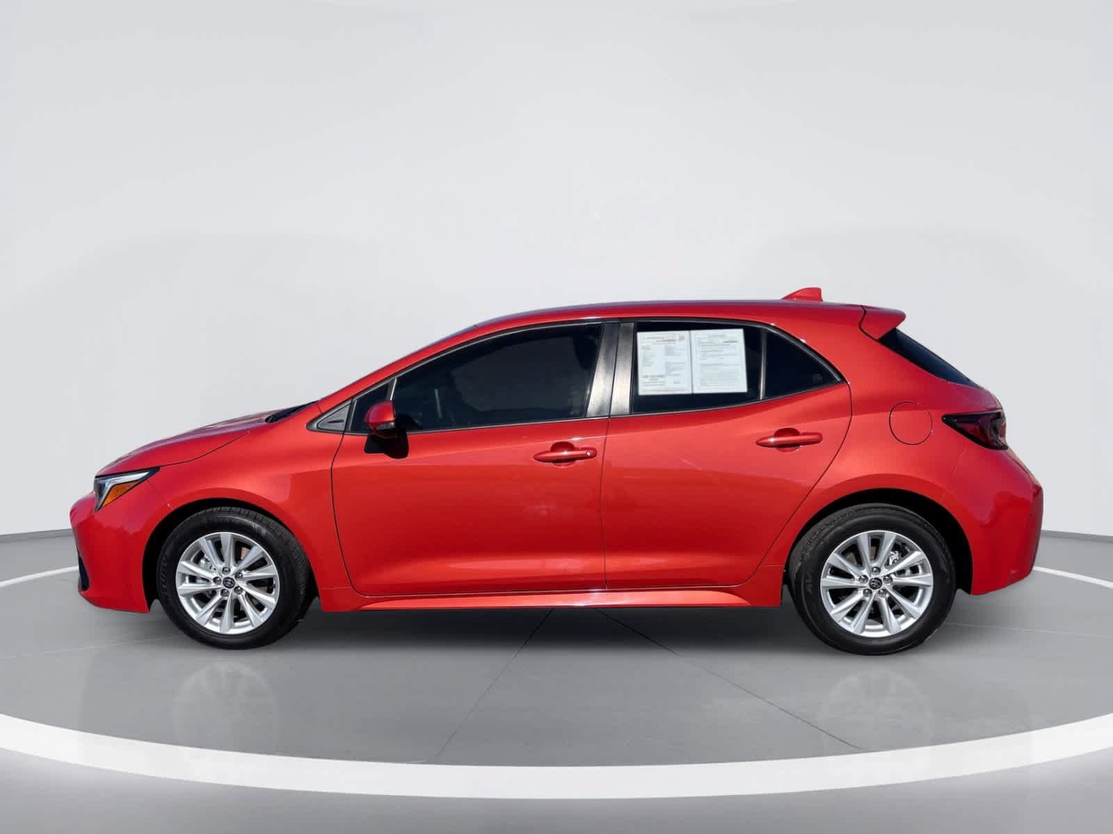 Used 2024 Toyota Corolla SE FWD image 4