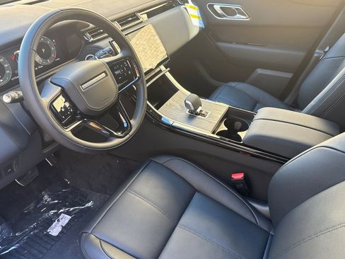New 2026 Land Rover Range Rover Velar Dynamic SE image 9