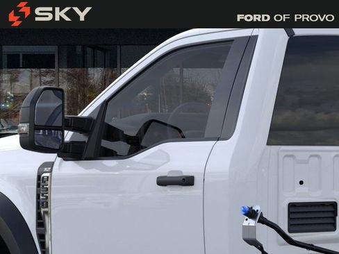 New 2026 Ford F550 4x4 Regular Cab Super Duty image 21