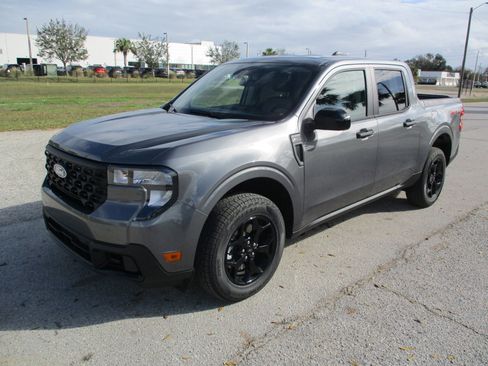 New 2025 Ford Maverick XLT w/ XLT Luxury Package AWD/4WD image 3