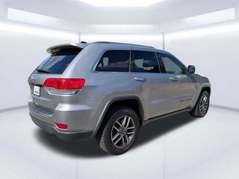 Used 2019 Jeep Grand Cherokee Limited RWD image 4