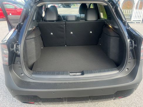 Used 2025 Nissan Kicks SR AWD/4WD image 23