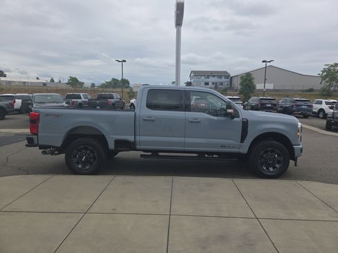 Used 2024 Ford F250 Lariat w/ Lariat Ultimate Package AWD/4WD image 6