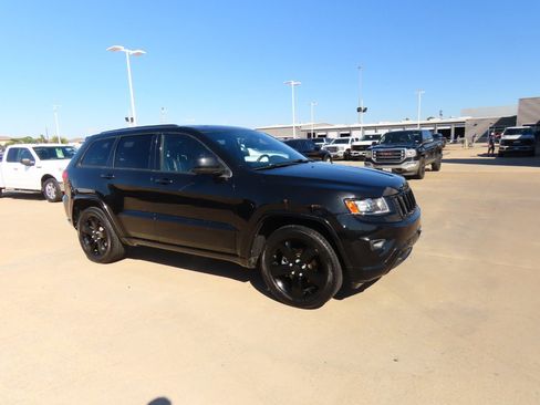 Used 2015 Jeep Grand Cherokee Altitude image 6
