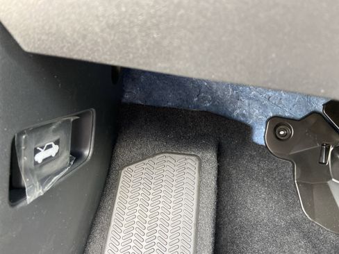 New 2026 Honda HR-V EX-L image 42